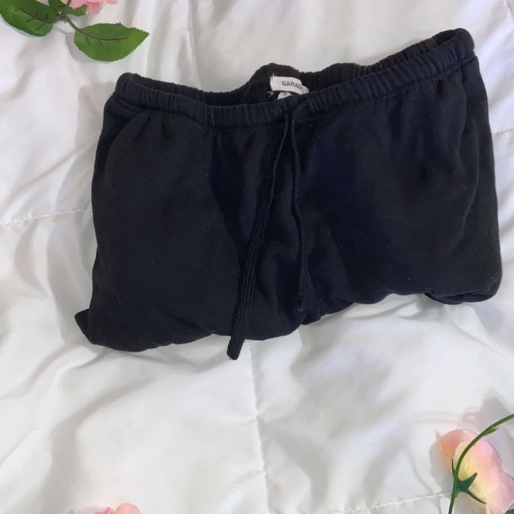 Black sweatpants 🖤